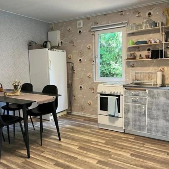 Familienfreundliche Farm Stuga Hamra  Zewnętrze zdjęcie